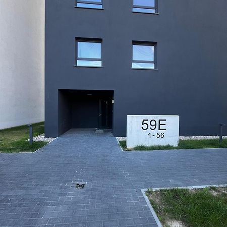Apartament Z Widokiem Na Stadion Styl Industrialny Jedyny Taki Check In 24 H Познан Екстериор снимка
