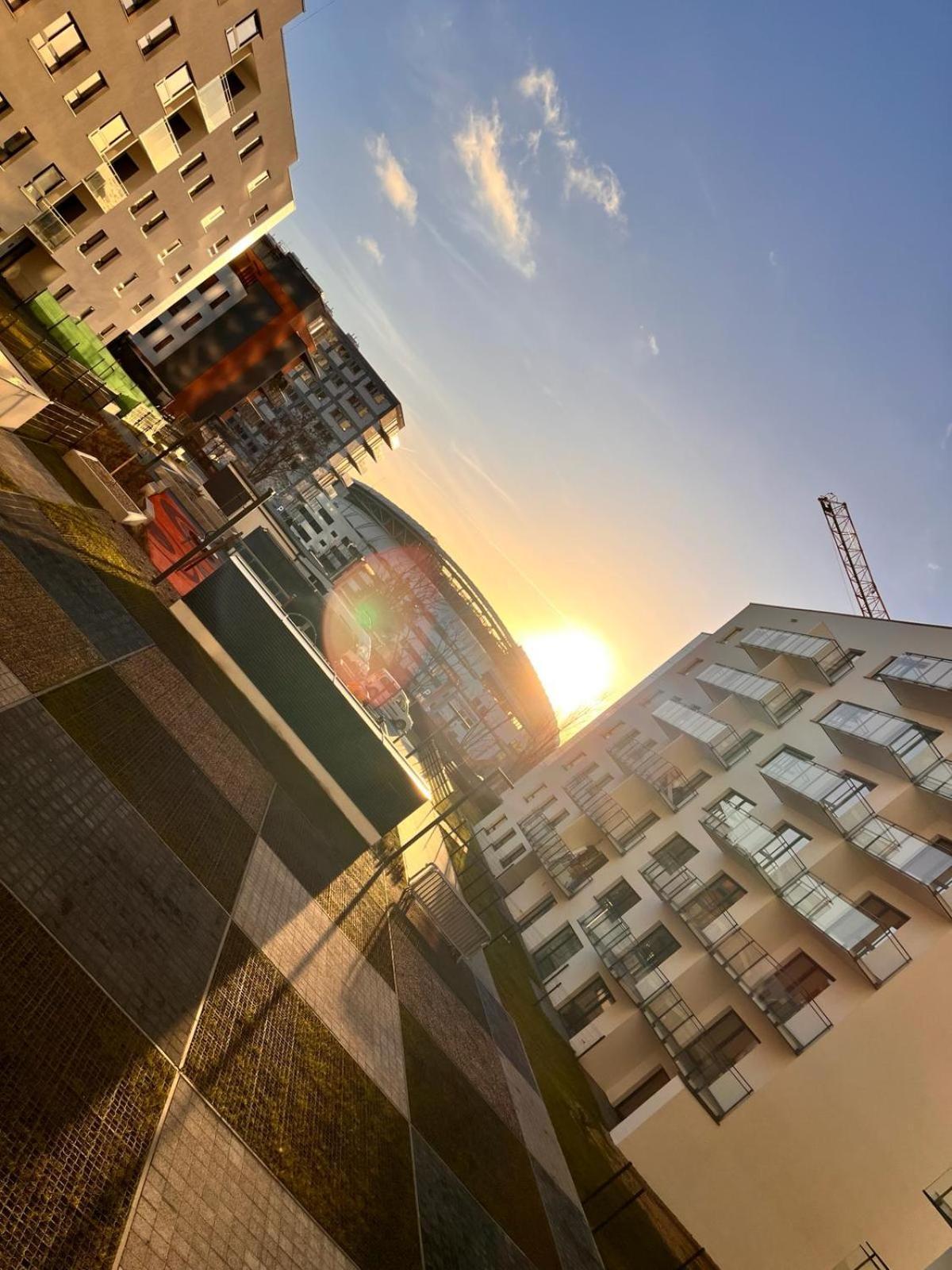 Apartament Z Widokiem Na Stadion Styl Industrialny Jedyny Taki Check In 24 H Познан Екстериор снимка